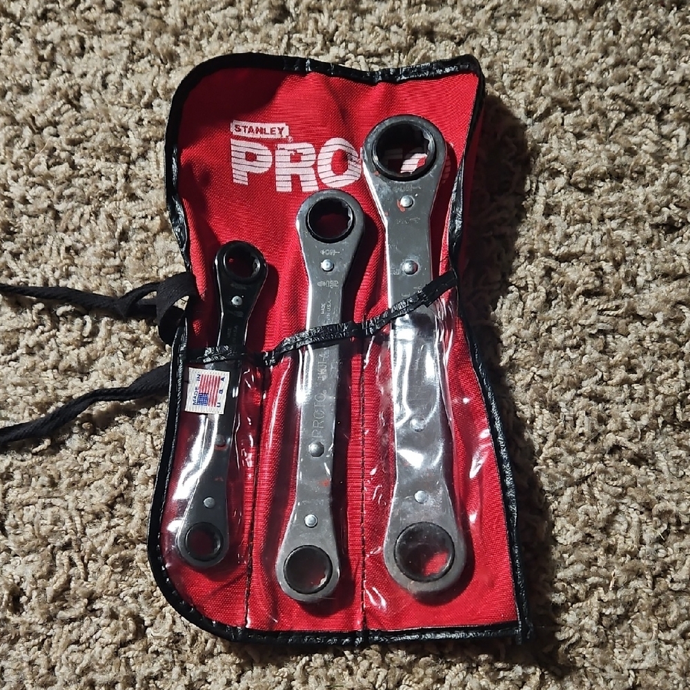 Stanley Ratchet Set with Red Case